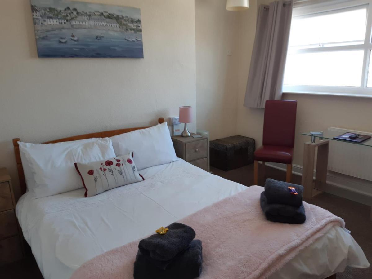 Guest house Carlton House 2*